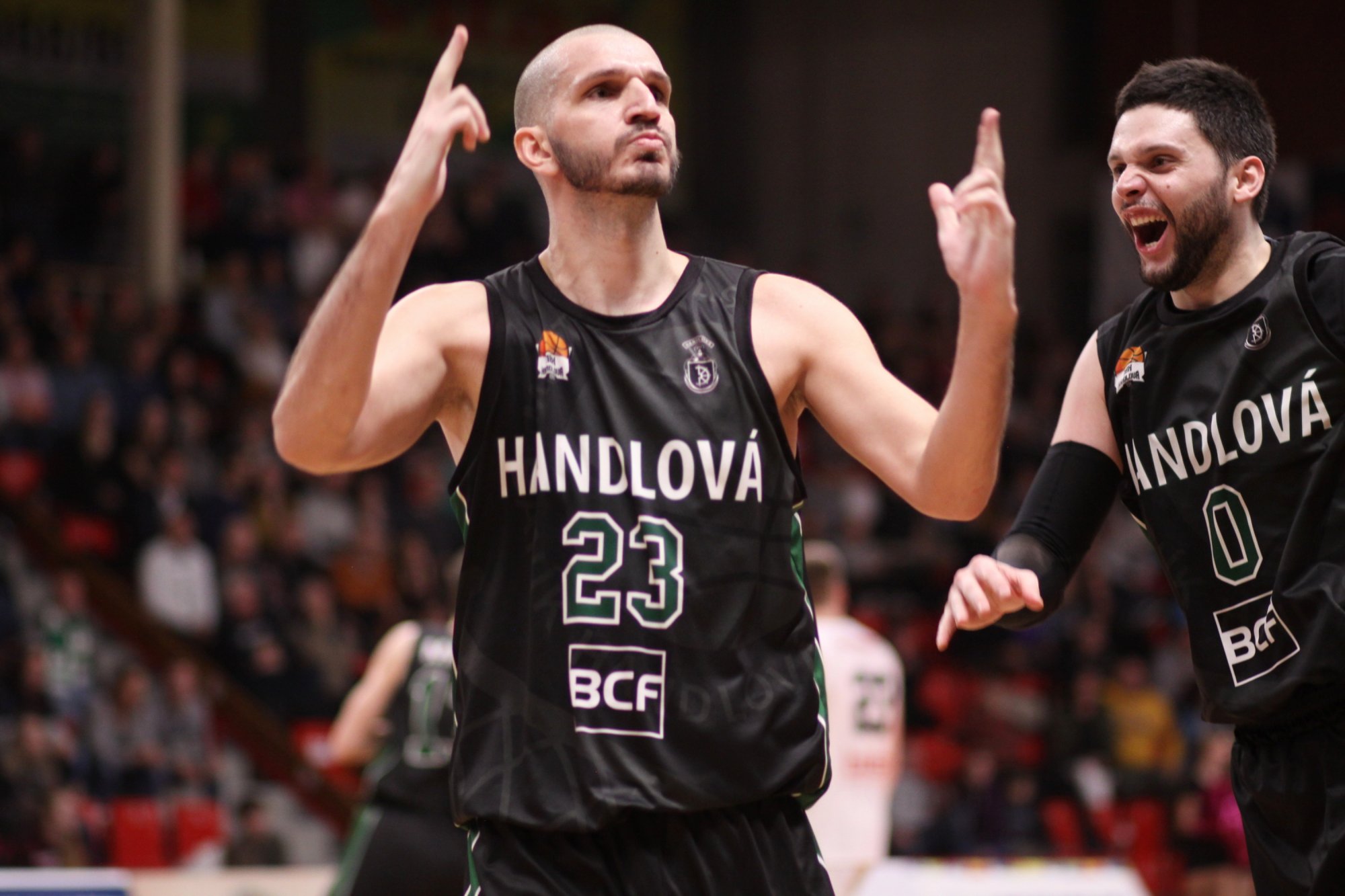 Je hrdý ako hral proti krajanom z NBA, na Slovensku sa stal ligovou legendou