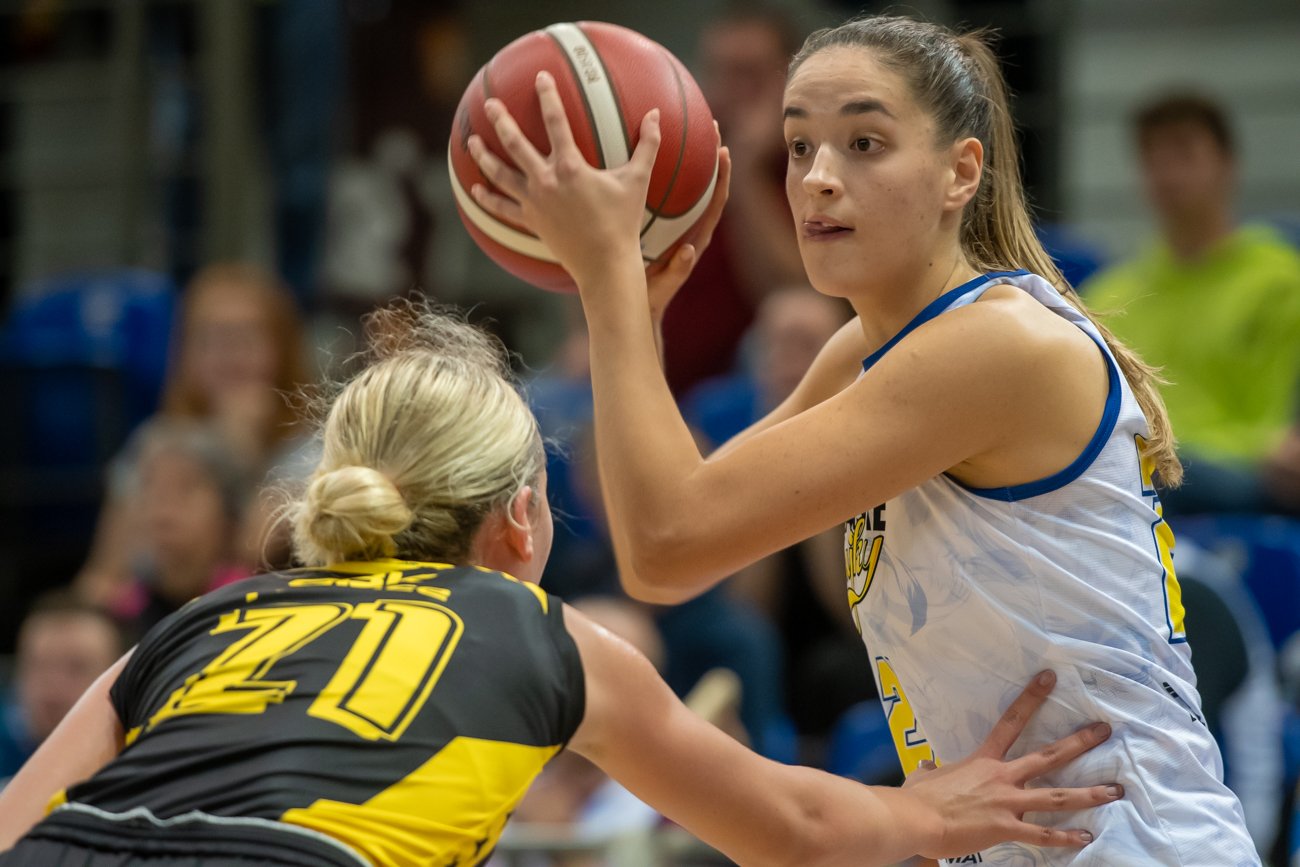 Ana Mandić pokračuje v Piešťanských Čajkách