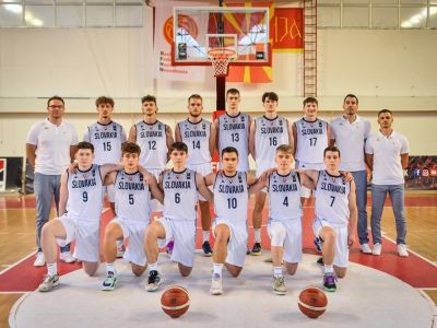 VIDEO: Štyri zápasy, štyri prehry. Dvadsiatka obsadila v skupine posledné miesto