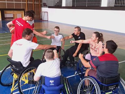 BK AS Trenčín rozbehol projekt basketbalu na vozíku