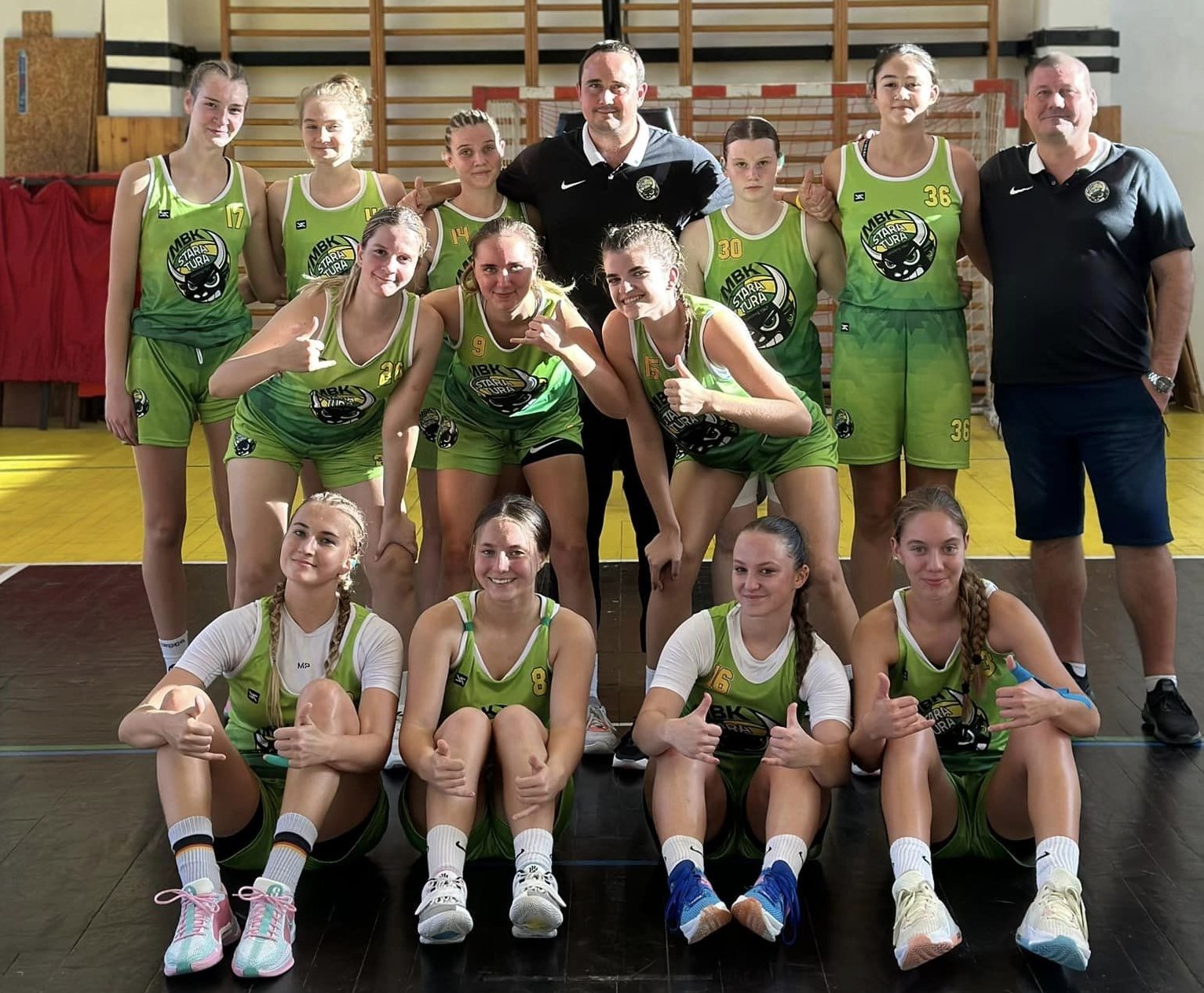 VIDEO: S plným počtom bodov už len juniorky Starej Turej a Young Angels, nezaváhal ani Dubček