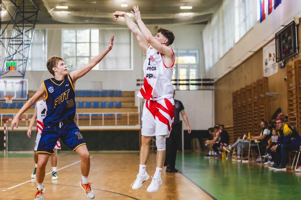 FOTO: V prvom kole viacero klubových premiér a jediné domáce víťazstvo