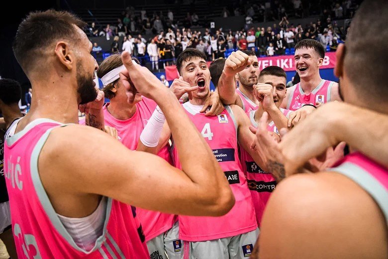 Skvelý výkon mladého Slováka. Dvojciferný Malovec pomohol k výhre v belehradskom derby proti slávnemu Partizanu