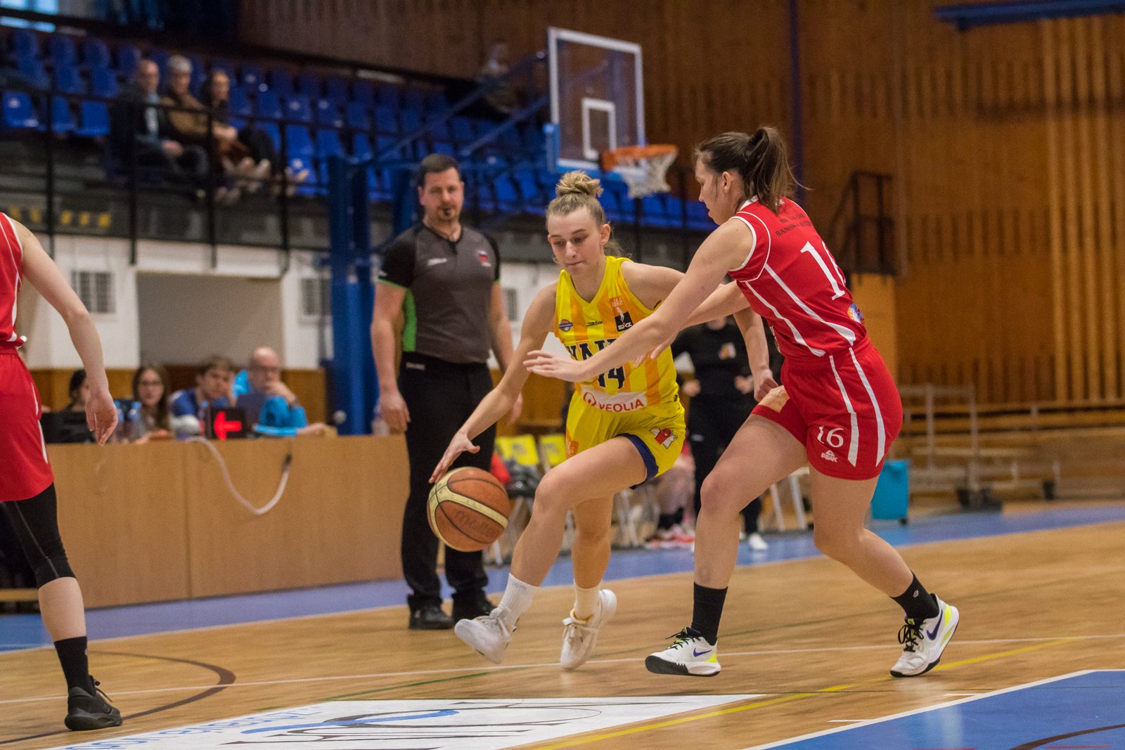 Nevídaný výsledok, Slávia nastrieľala 201 bodov. Young Angels s výhrou nad UMB