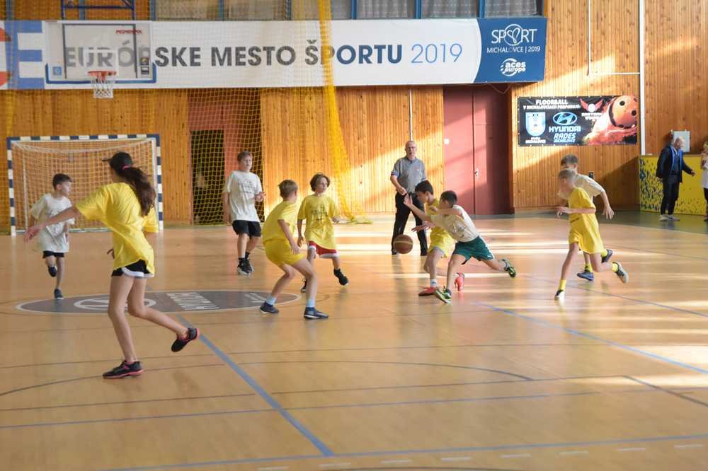 VIDEO: V Michalovciach sa opäť konala akcia – Bav sa basketbalom