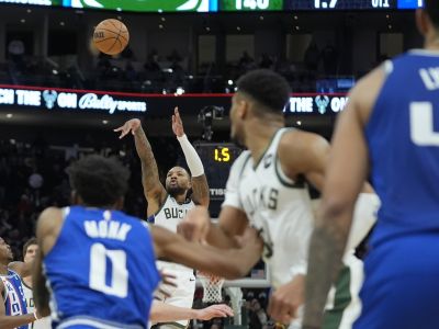 VIDEO: Lillard rozhodol Buzzer Beatrom 285 bodovú prestrelku
