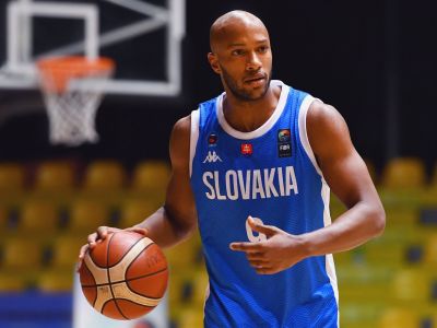 Reprezentácia sa vracia na Pasienky, zrejme aj s Andrem Jonesom