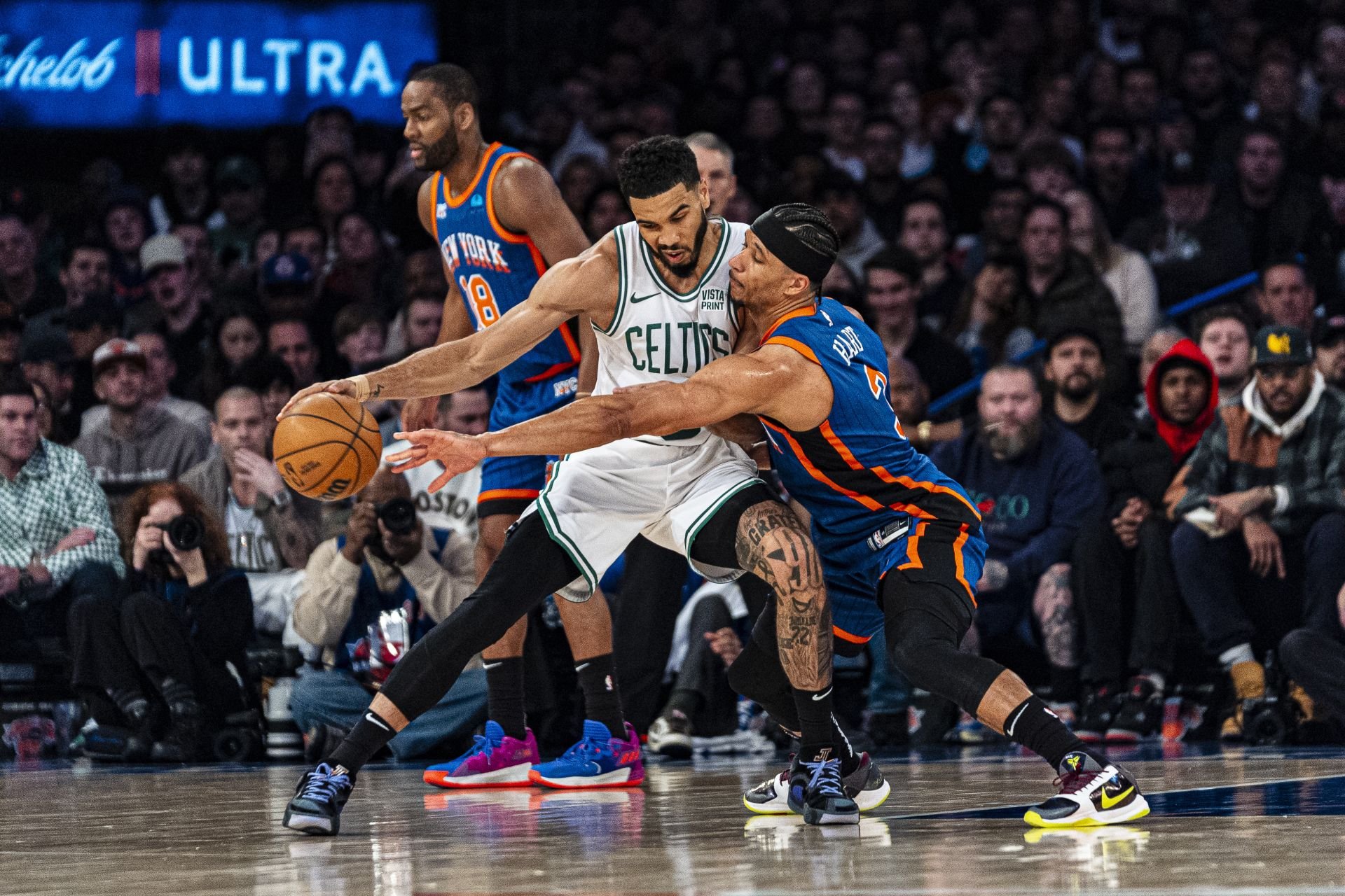 VIDEO: Boston natiahol v New Yorku víťaznú sériu na osem duelov