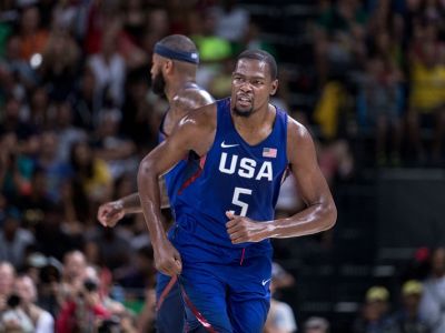 Američania skladajú na olympiádu zostavu plnú hviezd. Durant: Chcem vyhrávať nad súpermi o 40, 50 bodov