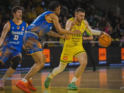 Prievidza na druhom mieste, Handlová mimo top štvorky. Pozrite si štvrťfinálové dvojice play-off