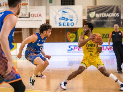 Svit odmietol koniec sezóny, Prievidza s mečbalom, Levice prvým semifinalistom