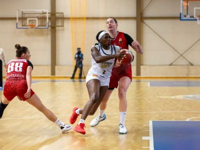 FOTO: Prvý finálový zápas jasne pre Piešťany, v košickom derby uspeli Young Angels