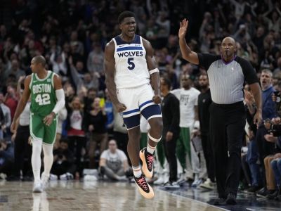 VIDEO/NBA play-off: Fantastický Edwards potiahol Minnesotu k výhre v Denveri