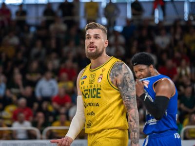 Levické trojky zložili Rytierov na kolená. Hojč: Patrioti majú viacero strelcov, ťažko sa to bráni