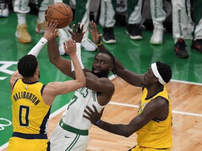 VIDEO/NBA play-off: Indiana mohla prekvapiť Boston už na úvod, Celtics zachraňovali výhru cez predĺženie