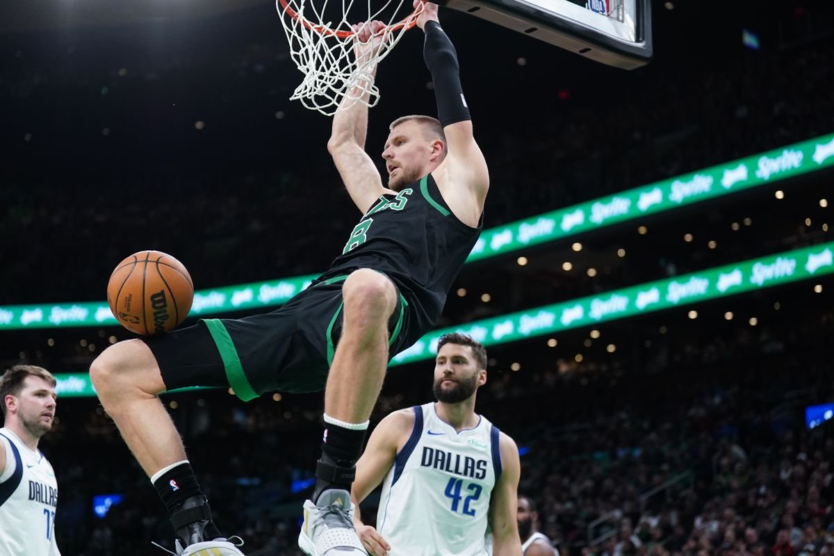 Porzingis plánuje nastúpiť proti Dallasu od úvodu série