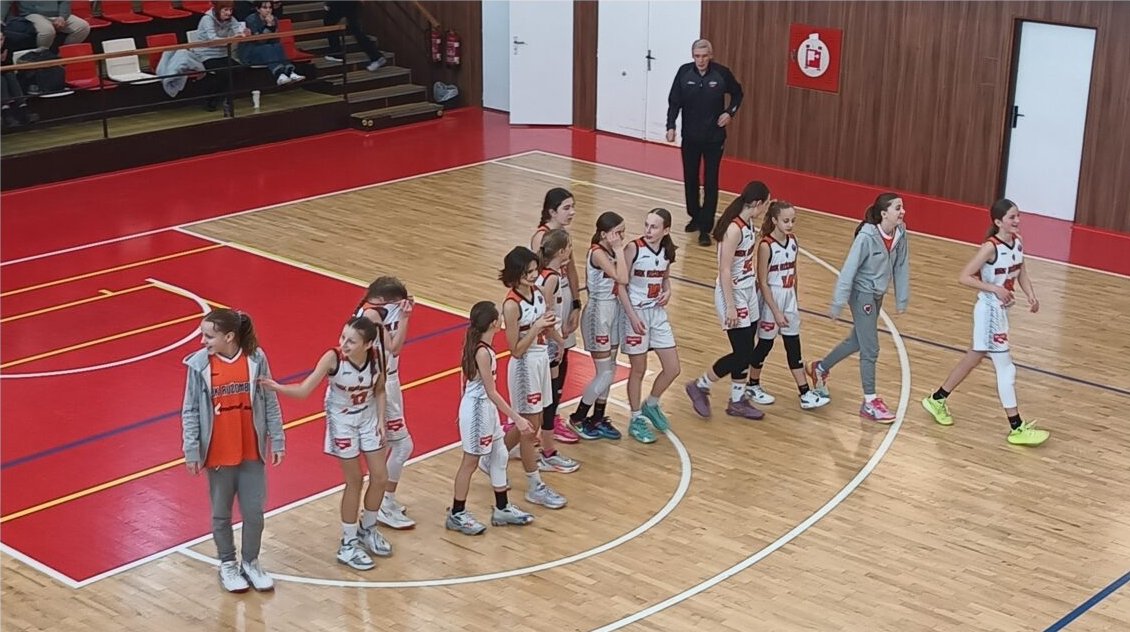 VIDEO/M-SR Mladšie žiačky U13: Ružomberok má titul