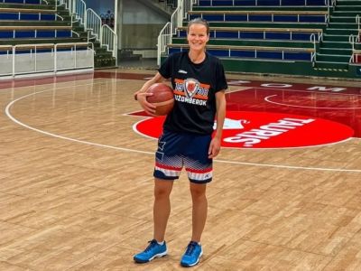Laura van Dalen zmenila prostredie, spod Urpína pod Čebrať