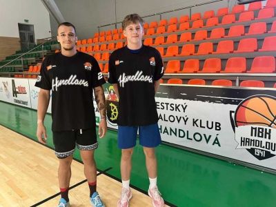 Za handlovský Baník si zahrajú aj mladíci Vranský a Valent