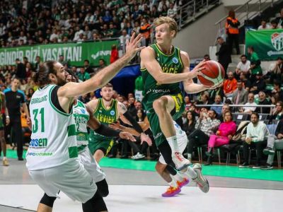 FOTO/VIDEO: Patrioti začali veľmi zle, ale bolo z toho veľké víťazstvo