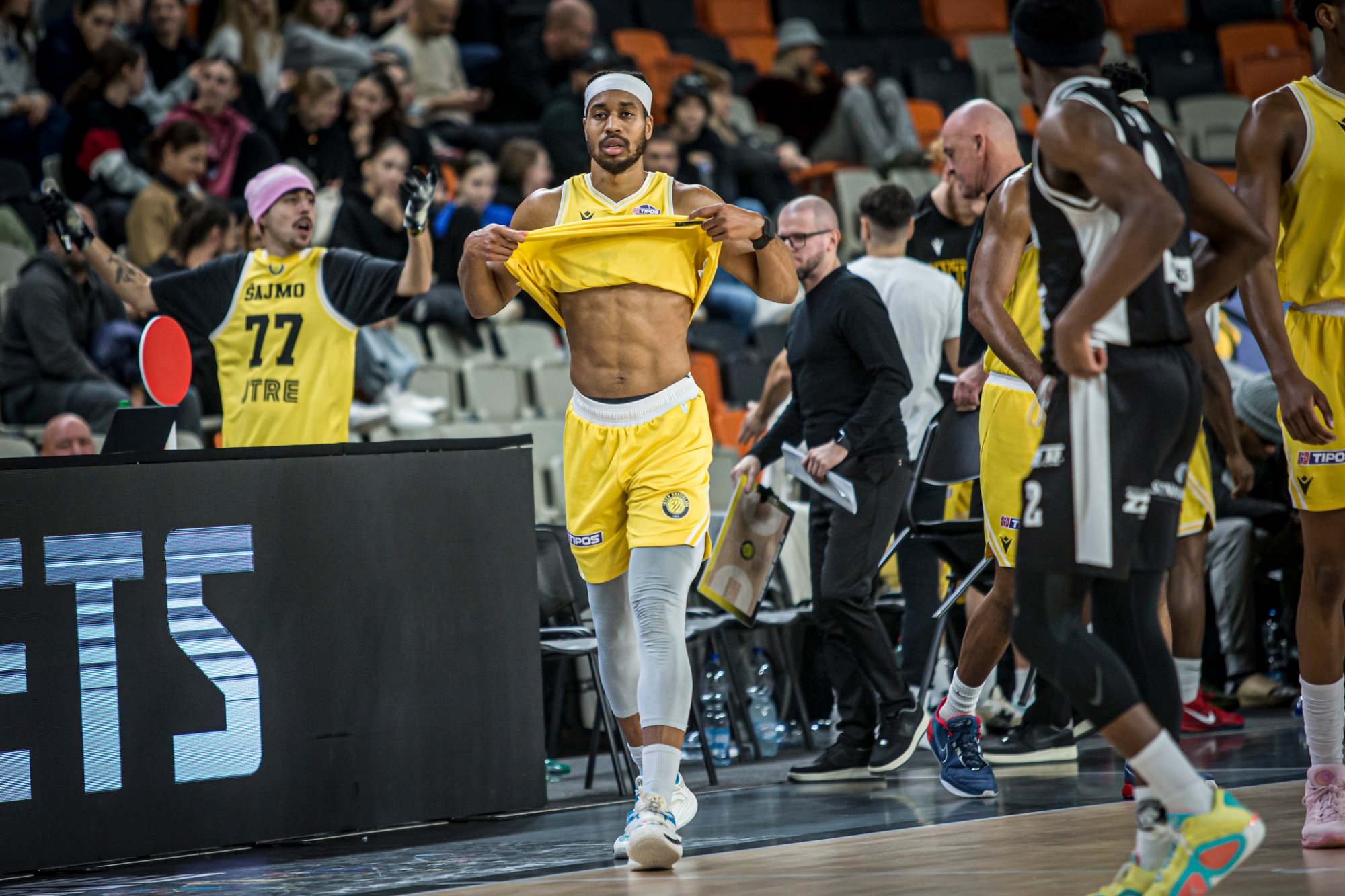 Cousins pod Zoborom potvrdil, že je jedným z kandidátov na titul MVP. Krajnovič mal konflikt s Drodjevičom: Stále ma provokoval