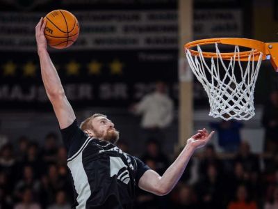 FOTO/VIDEO: Prievidza musela otáčať, no má siedme víťazstvo v sezóne