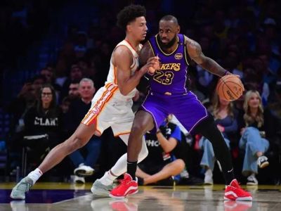 VIDEO: Lakers úradovali proti Hawks, James prekonal ďalší Jordanov rekord