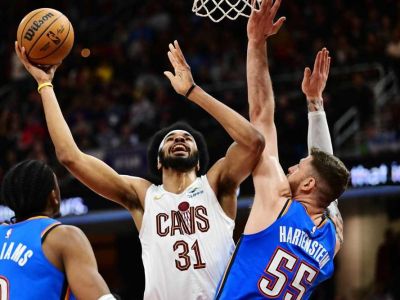 VIDEO: Duel najlepších tímov pre Cavs
