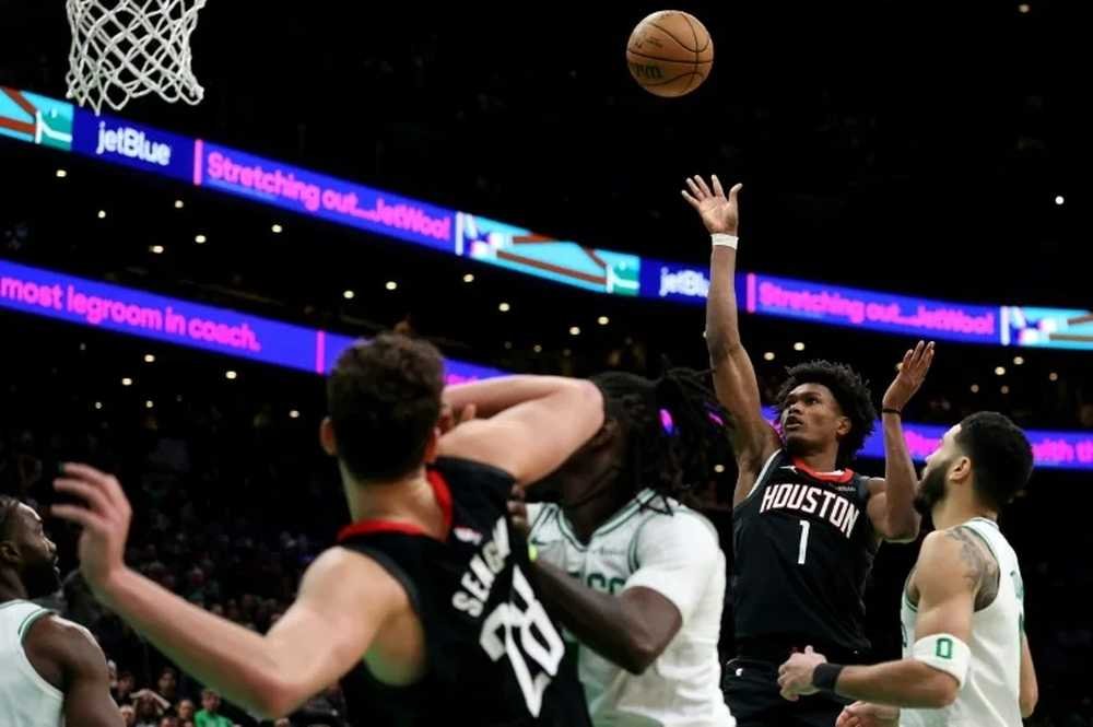 VIDEO: Amen Thompson rozhodol parádnou strelou 0.7 sekundy pred koncom