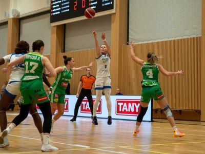 FOTO/VIDEO: Slovenský večer v Brandýse, pohár pre Čajky, bronz pre Ružu