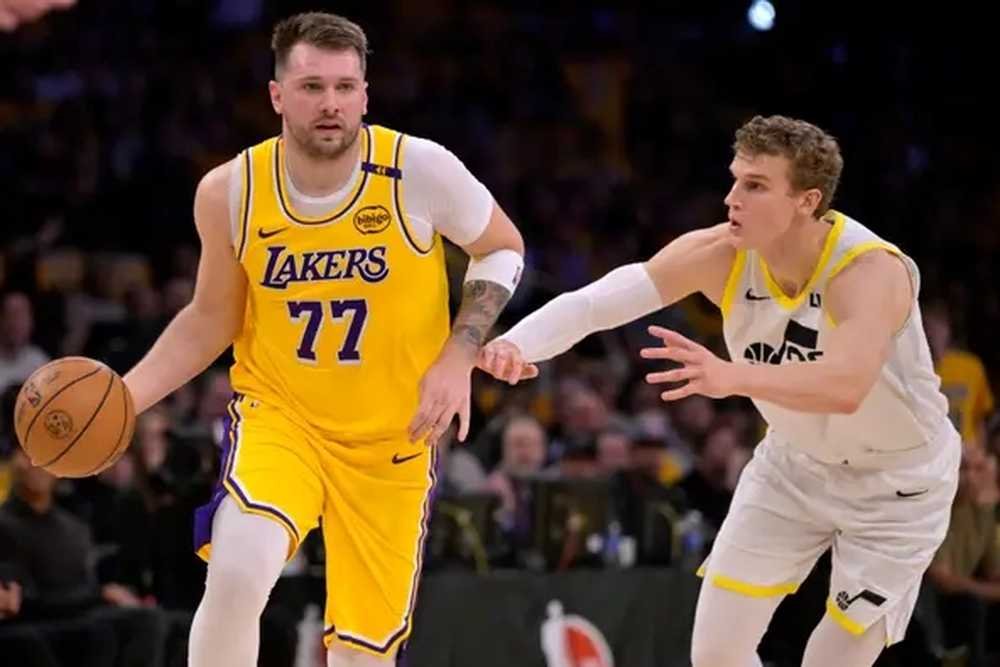 VIDEO: Dončič prvý raz v zlato-fialovom za Lakers
