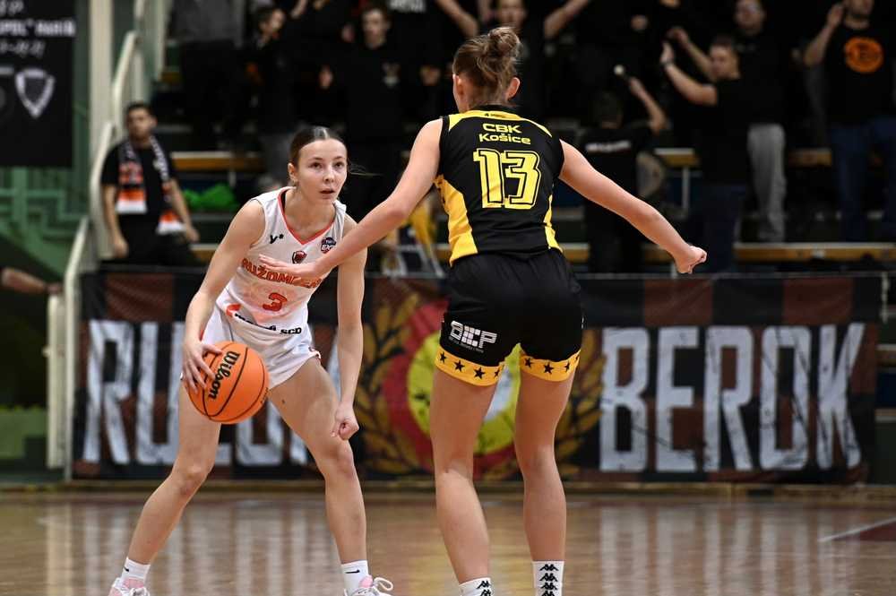 FOTO: Ružomberok zdolal CBK Košice, Slávia vyhrala nad Young Angels