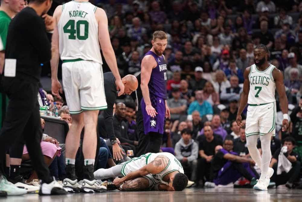 VIDEO: Bostonu sa zranil Jayson Tatum, ale v Sacramente vyhrali