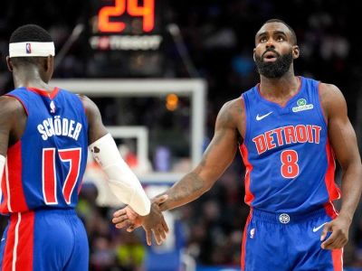 VIDEO: Pistons majú isté minimálne play-in, Steph Curry je späť