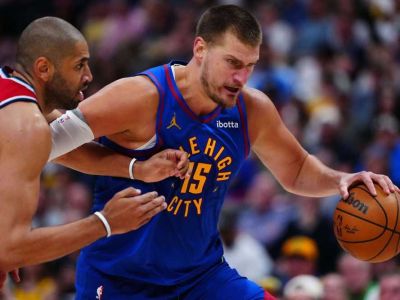VIDEO/Play-Off NBA: Nuggets kolektívnym výkonom ovládli siedmy duel, Joker sa už teší na OKC