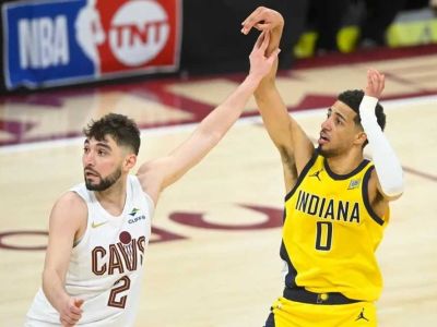 VIDEO/Play-Off NBA: Cavs prehrávajú už 0:2, Warriors uspeli napriek zraneniu Curryho