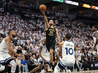 Steph Curry si zahrá najskôr v piatom zápase série proti Wolves