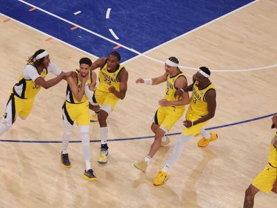 VIDEO/Play-Off NBA: Haliburton si myslel, že už vyhrali, prišlo to ale až po predĺžení