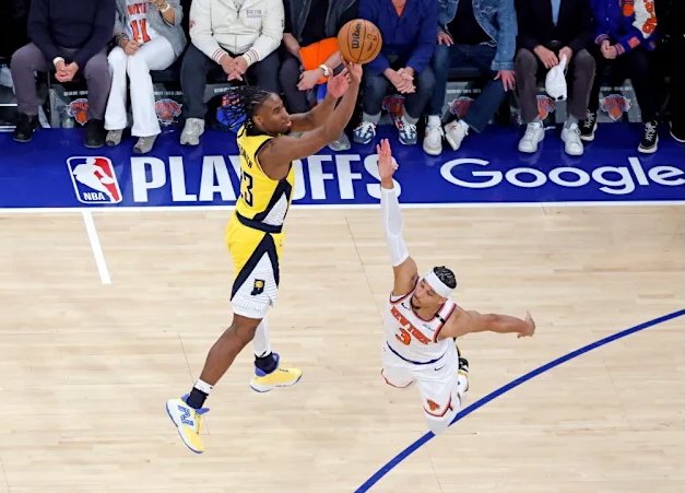 V majstrovskom Bostone o ňom hovorili ako o premárnenom talente, teraz žiari v drese najväčšieho prekvapenia NBA