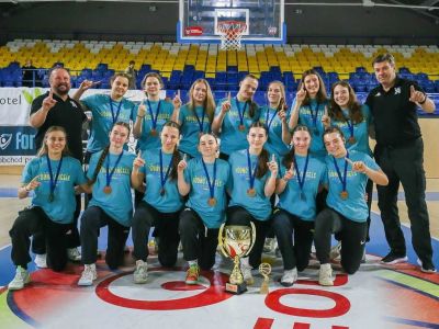 FOTO+VIDEO/MEL/BasketGirls® U18: Víťaznú trofej získali košické Young Angels