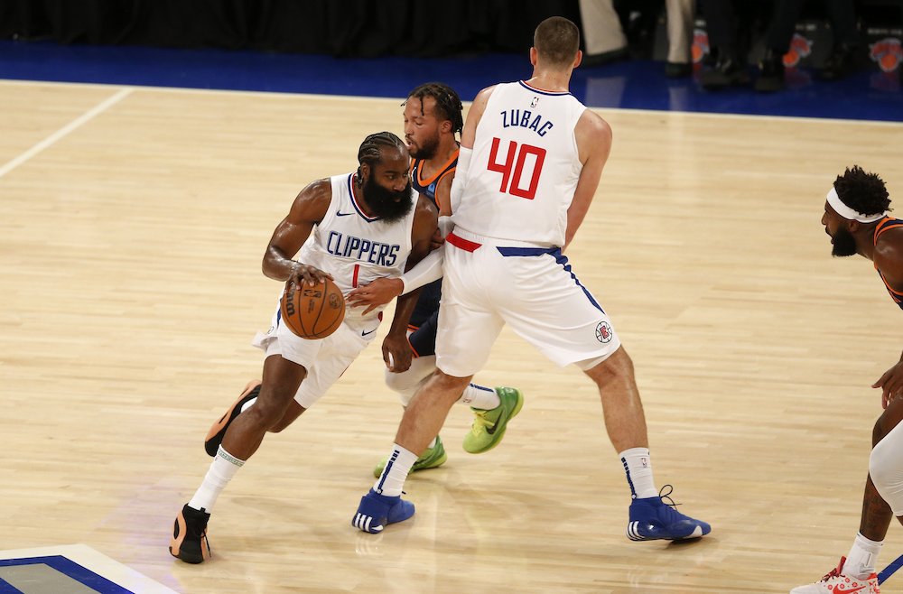 Hviezdny James Harden čelí problémom, na jeho párty malo prísť k znásilneniu