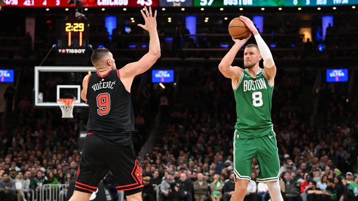 Doráňaný Lotyš Porzingis smeruje k Hawks
