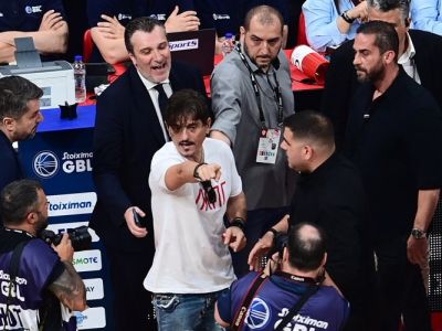 Do finále gréckej ligy zasiahla vláda. Odložila tretí zápas série, hrozí aj zrušenie