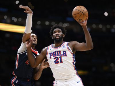 Joel Embiid si v play-in či play-off zrejme nezahrá