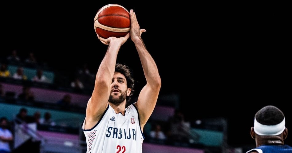 O srbskú hviezdu je po konci v NBA bitka, chcel ho Real Madrid, nakoniec smeruje do klubu, ktorý nemá domov