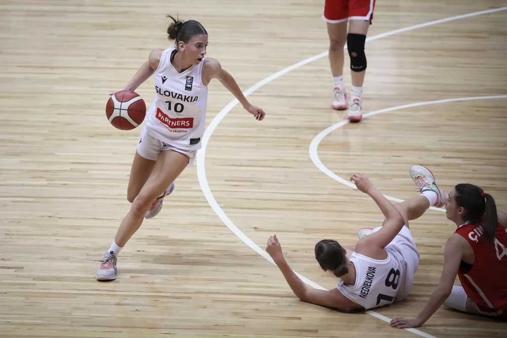 Na západe Slovenska beží príprava reprezentácie dievčat do 16 rokov