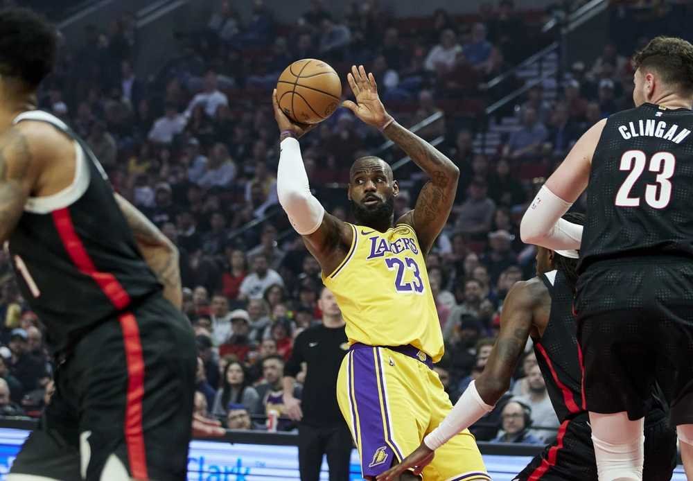Odíde LeBron James z LA? Lakers stratili ďalšieho cenného hráča
