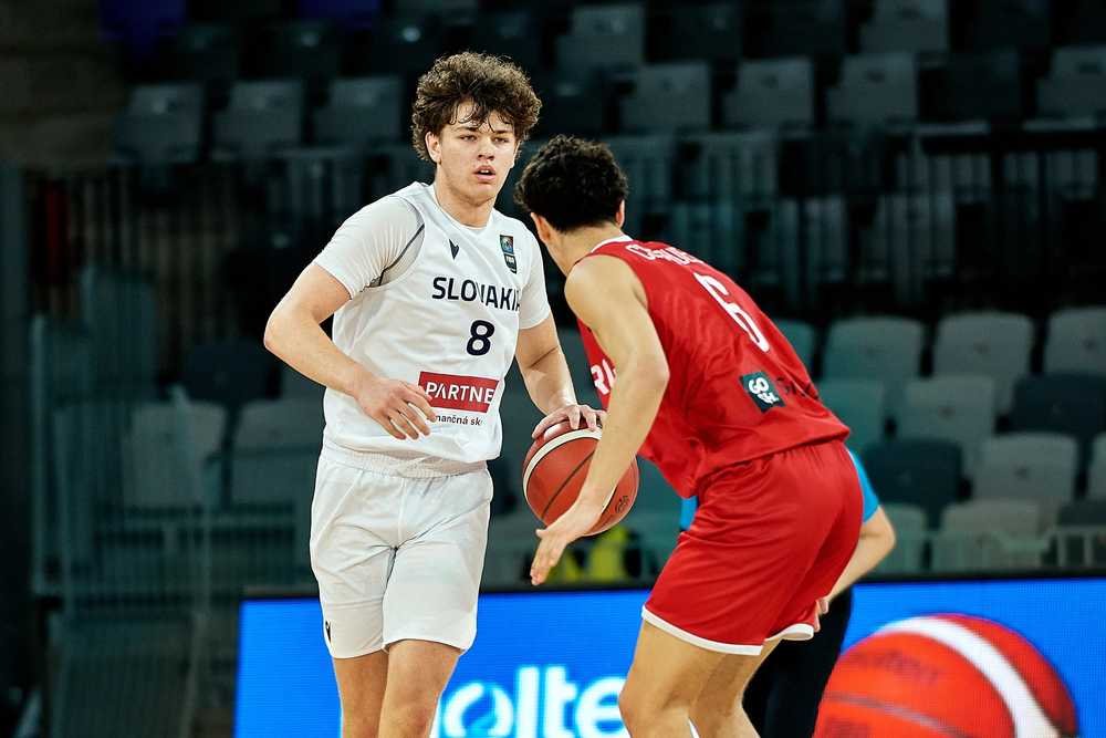 FOTO/VIDEO: Mladí Slováci sa proti Nórom blížili k stovke