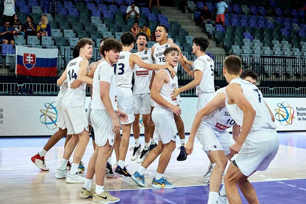 FOTO/VIDEO: Obrovský úspech osemnástky. Tesne zdolala Maďarsko a zahrá si o postup medzi elitu