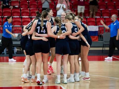 FOTO/VIDEO: Slovenky aj vďaka 11-im trojkám zdolali Grécko a berú piatu priečku
